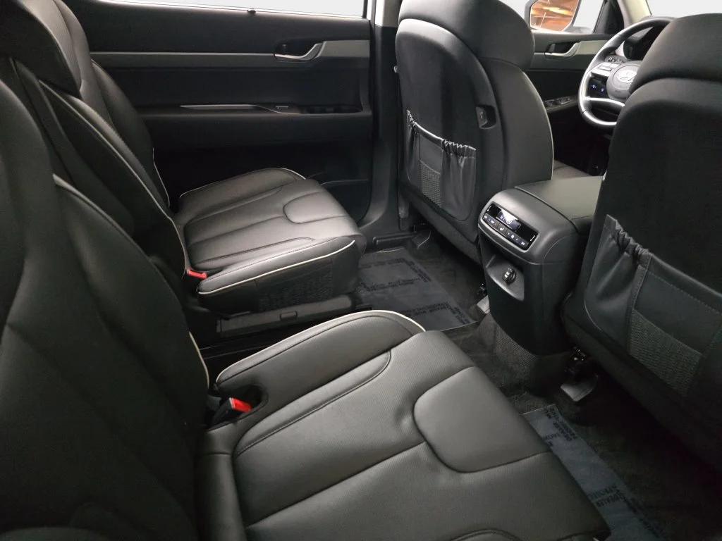 Used 2025 White Hyundai XRT image 13