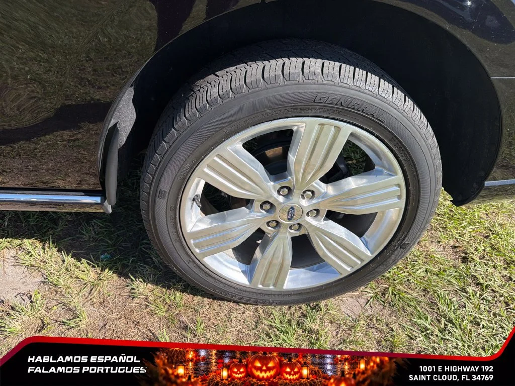 Used 2024 Black Ford Platinum image 11