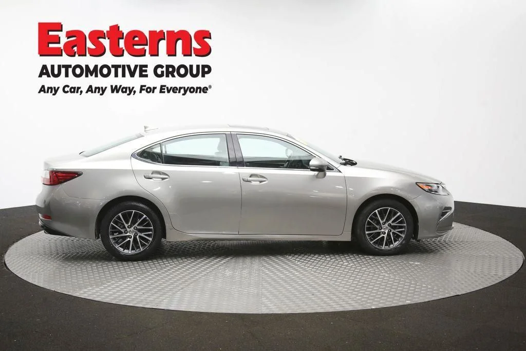 Used 2016 Silver Lexus 350 image 48