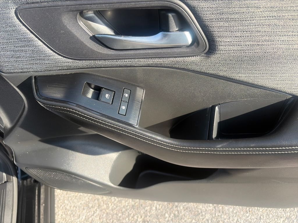 Used 2023 Black Nissan SV image 39