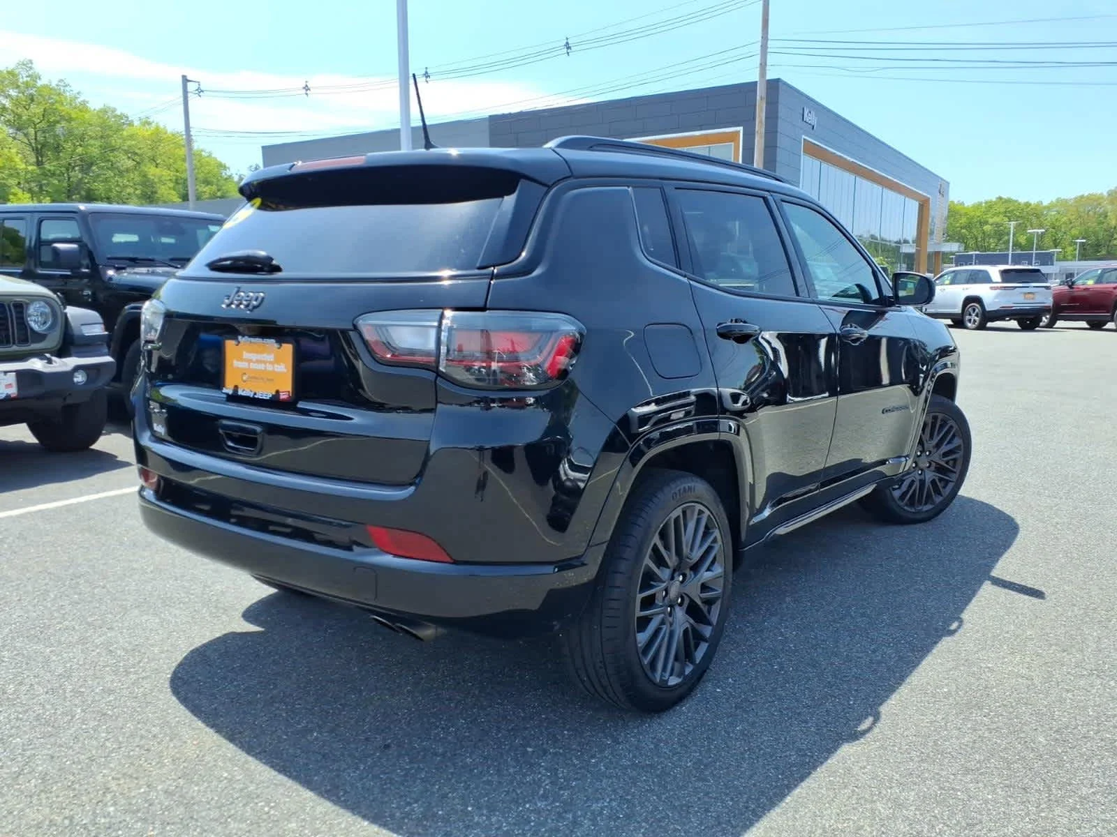 Certified Used 2022 Diamond Black Crystal Pearlcoat Jeep High Altitude image 7