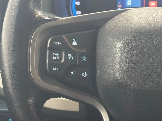 Used 2022 Gray Ford Wildtrak image 17