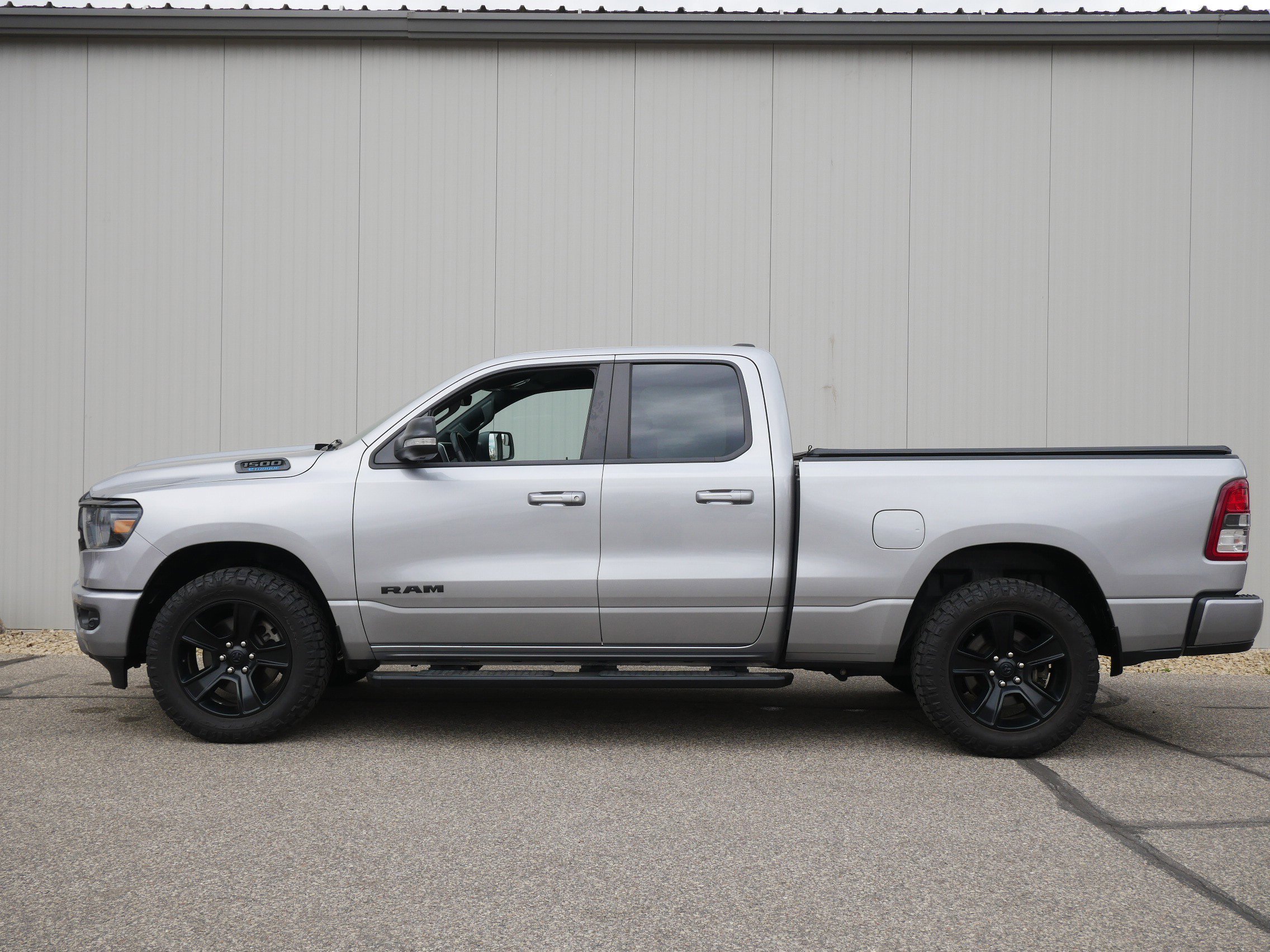 Certified Used 2022 Billet Silver Metallic Clearcoat Ram Big Horn image 2