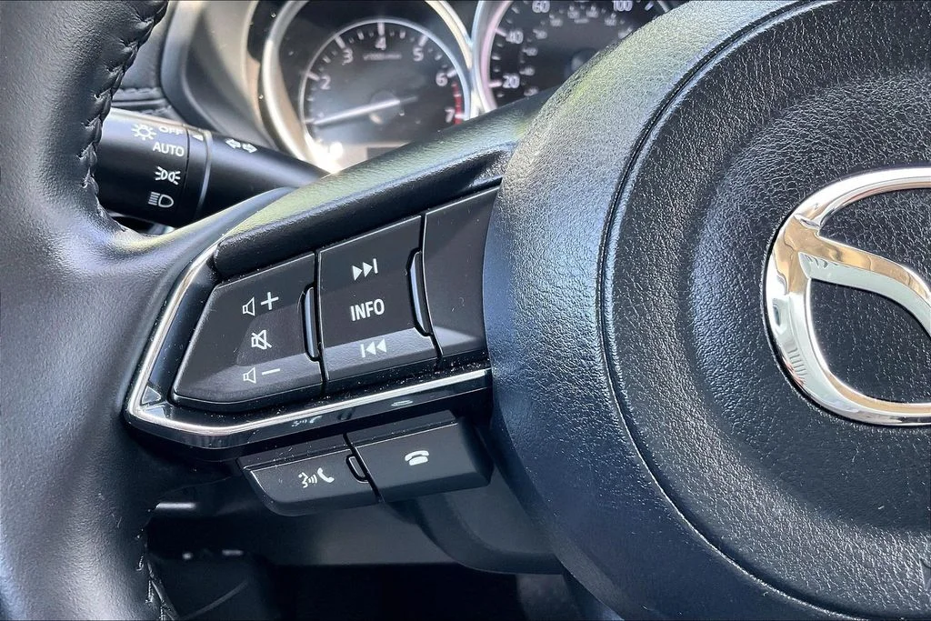 Used 2024 Silver Mazda 2.5 S Preferred Package image 18