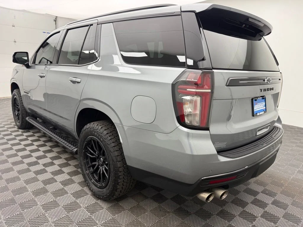 Used 2023 Gray Chevrolet Z71 image 12