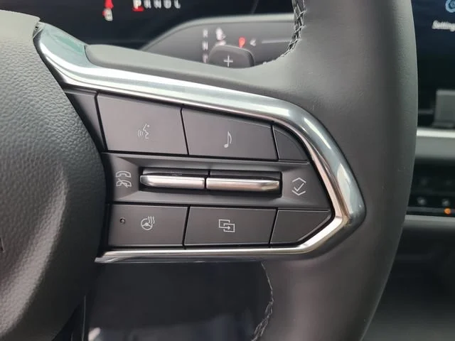 New 2027 Mosaic Black Metallic Chevrolet LT image 28