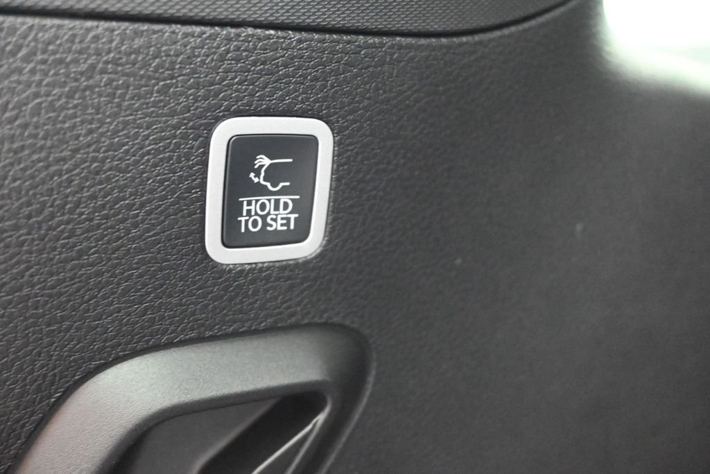New 2026 Velvet Red Pearlcoat (DISC) Jeep Limited Reserve image 14