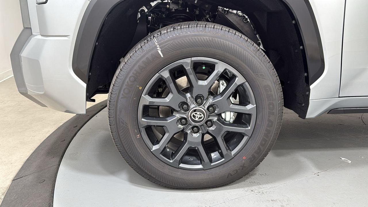 New 2026 Celestial Silver Metallic Toyota  Platinum image 24