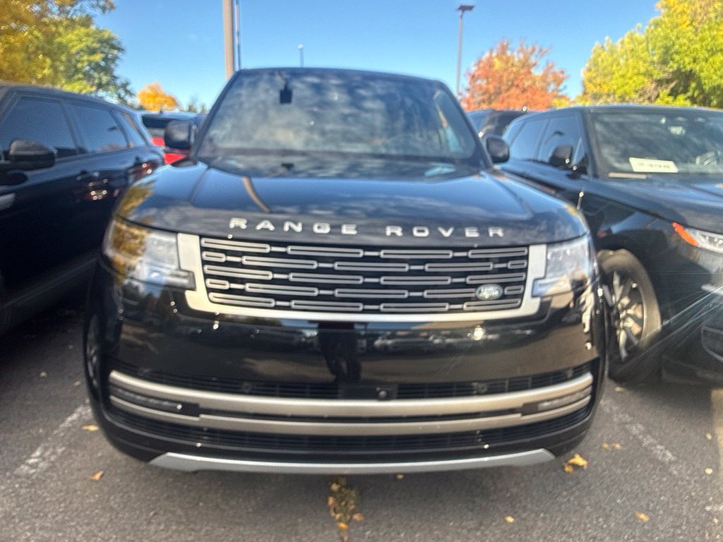 Used 2025 Black Land Rover SE image 6