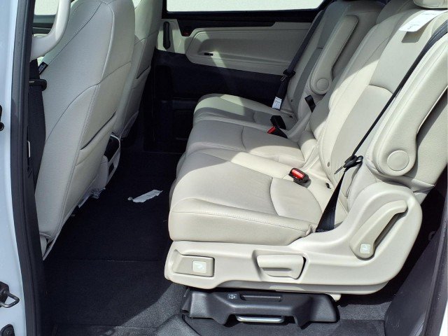 2026 Honda Odyssey EX-L - Photo 13