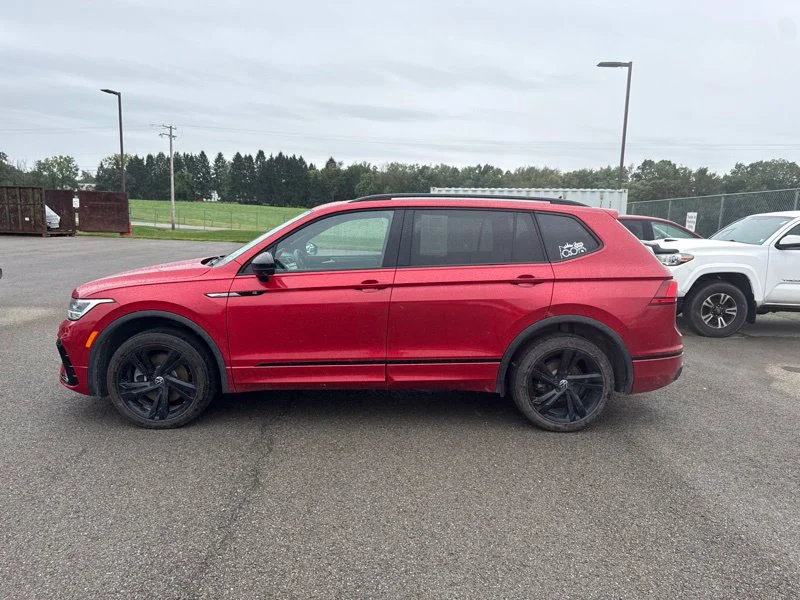 Used 2024 Red Volkswagen 2.0T SE R-Line Black image 17
