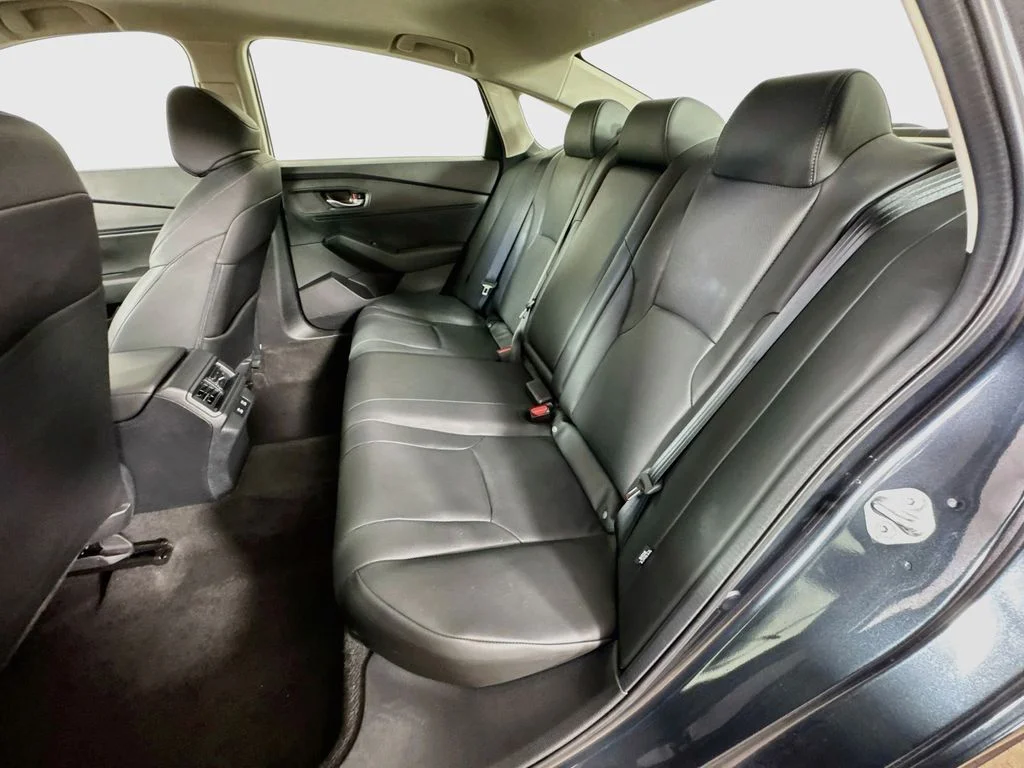 Used 2025 Gray Honda EX-L image 31