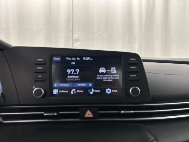 Used 2025 Blue Hyundai SE image 9