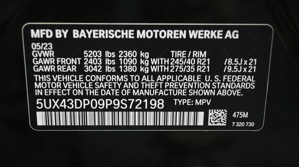 Certified Used 2023 Black Sapphire Metallic BMW sDrive30i image 27