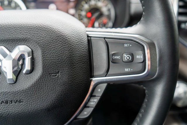 Used 2022 Silver Ram Laramie image 28