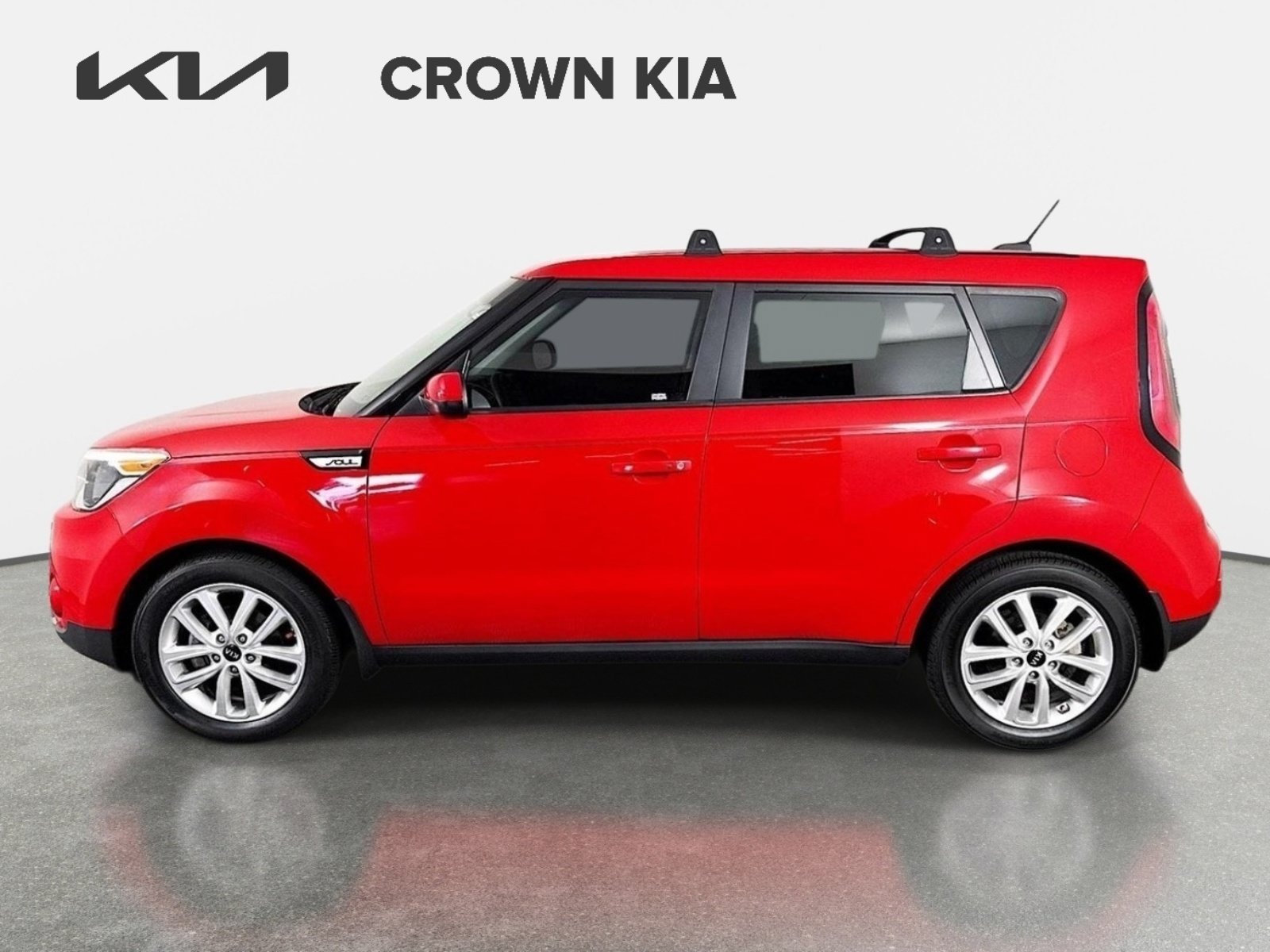 Used 2017 Inferno Red Kia + image 8