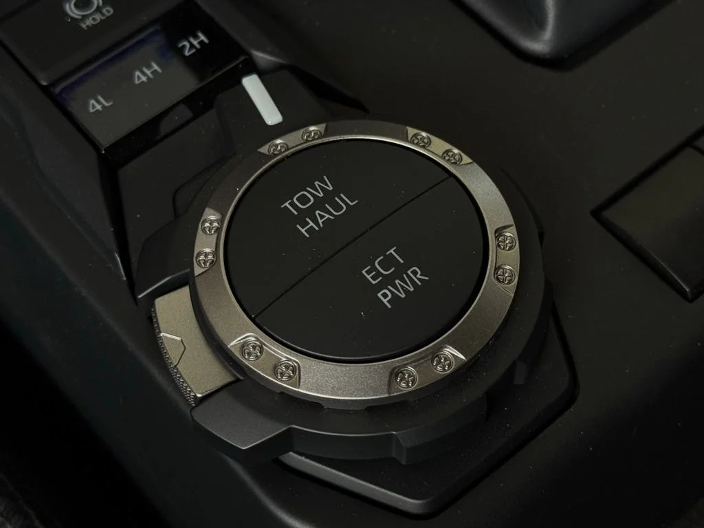 2025 Toyota Tacoma SR5 - Photo 28