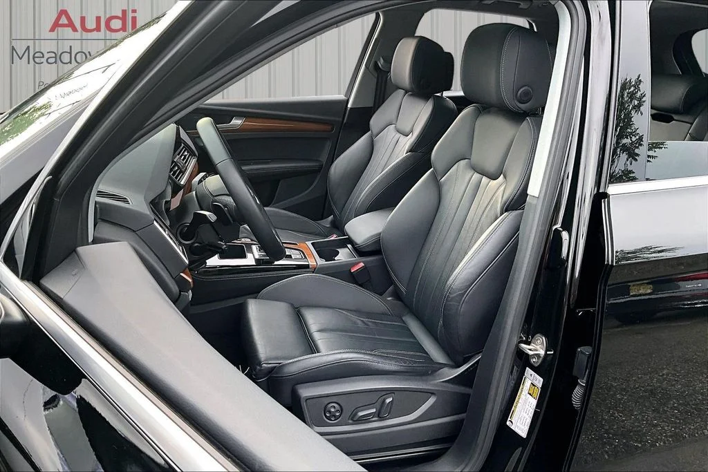 Used 2023 Black Audi 55 Premium image 21