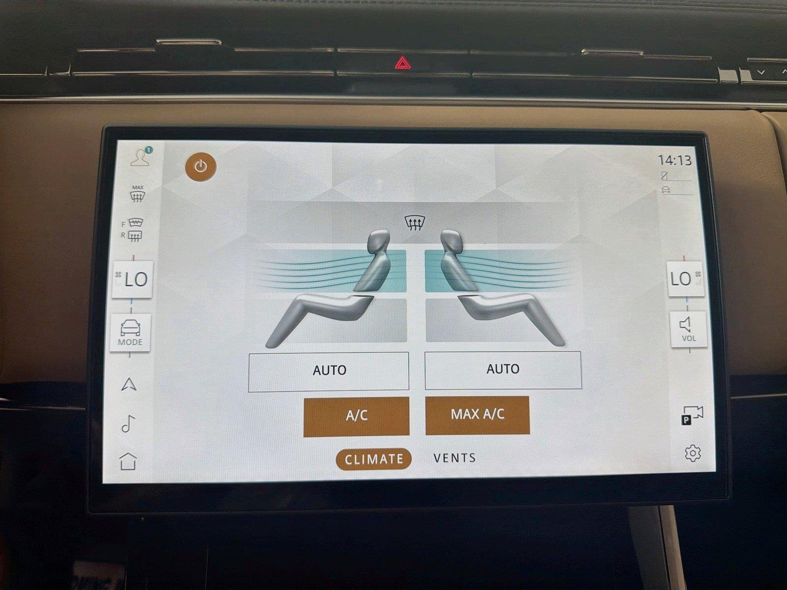 New 2026 Carpathian Grey Land Rover SE image 15