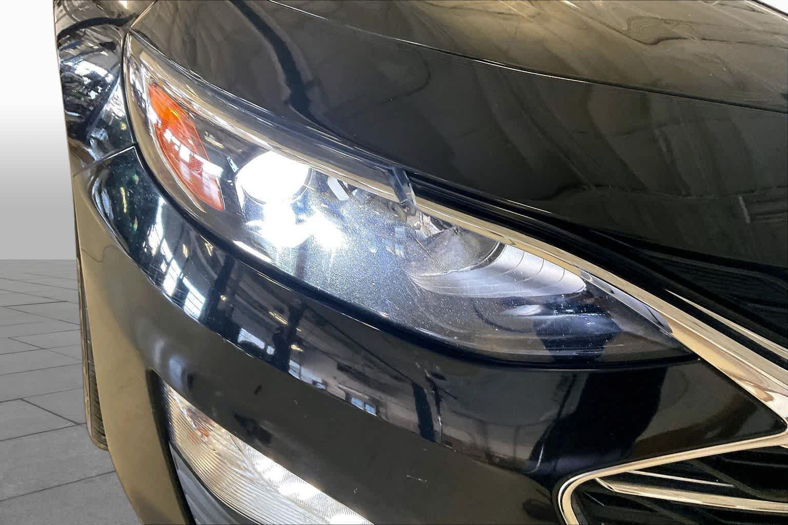 Used 2020 Mosaic Black Metallic Chevrolet LT image 25
