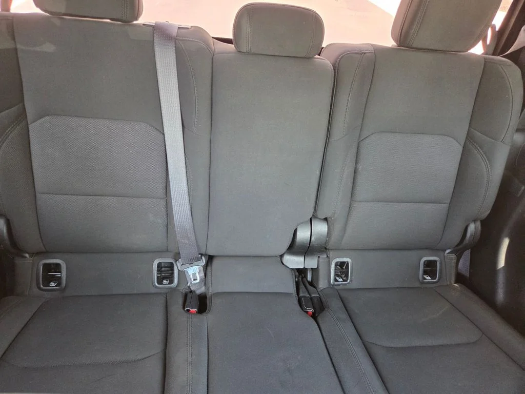 Used 2020 Silver Jeep Sport image 27