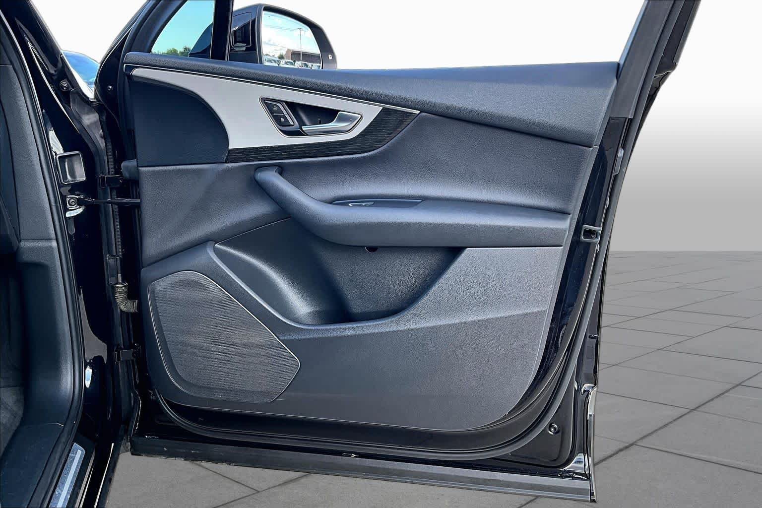 Used 2017 Orca Black Metallic Audi Premium Plus image 22
