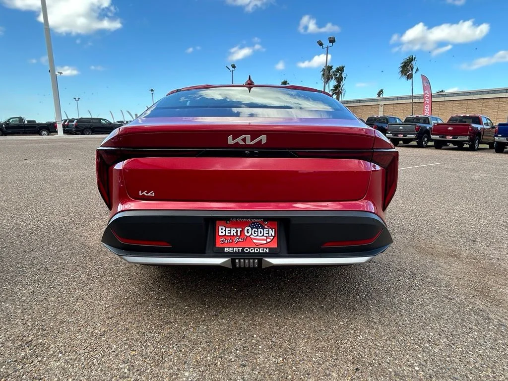 Used 2025 Red Kia LXS image 5