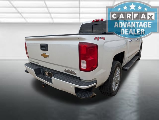 Used 2018 IRIDESCENT PEARL TRICOAT Chevrolet High Country image 32