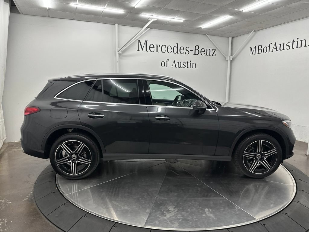 New 2027 Graphite Grey Metallic Mercedes-Benz GLC 300 image 37