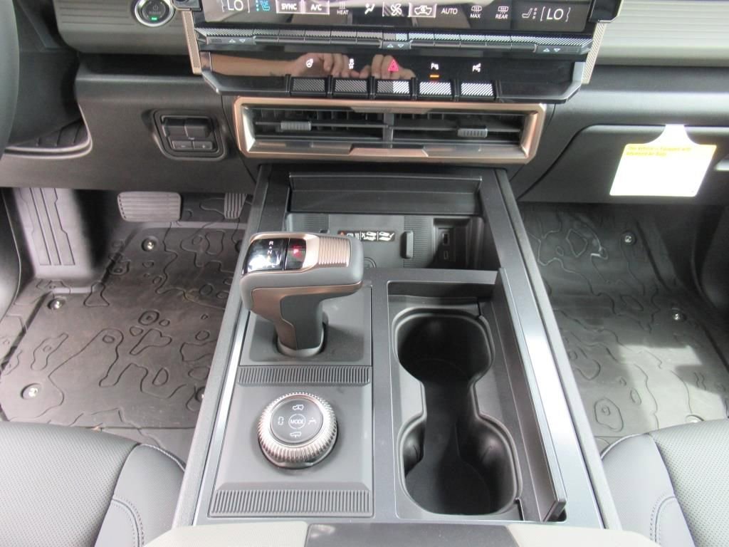 2025 GMC HUMMER EV 2X - Photo 20