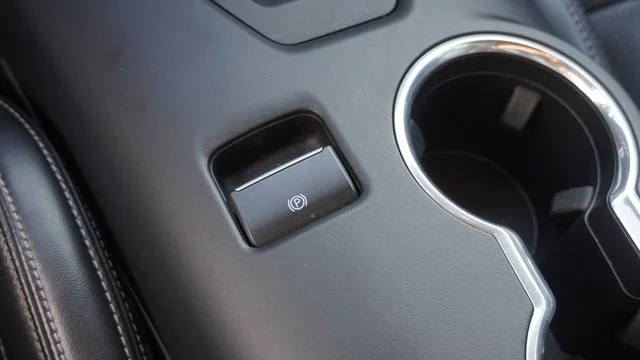 Used 2024 Silver Ford EcoBoost Premium image 24