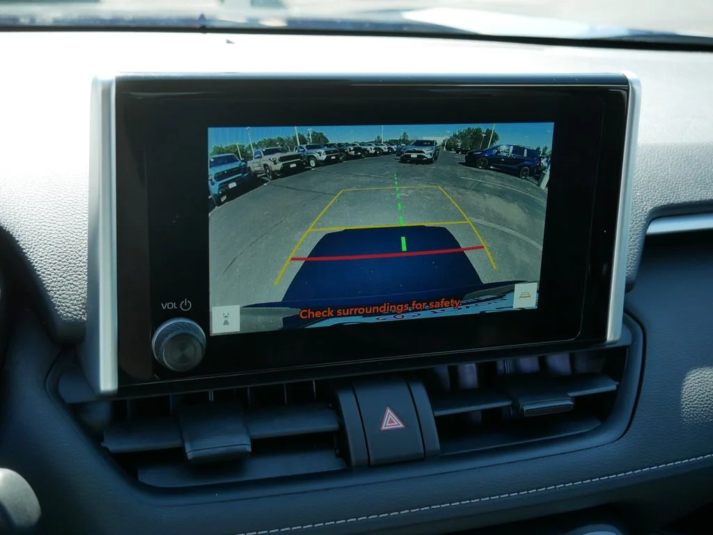 Certified Used 2025  Toyota XLE image 18