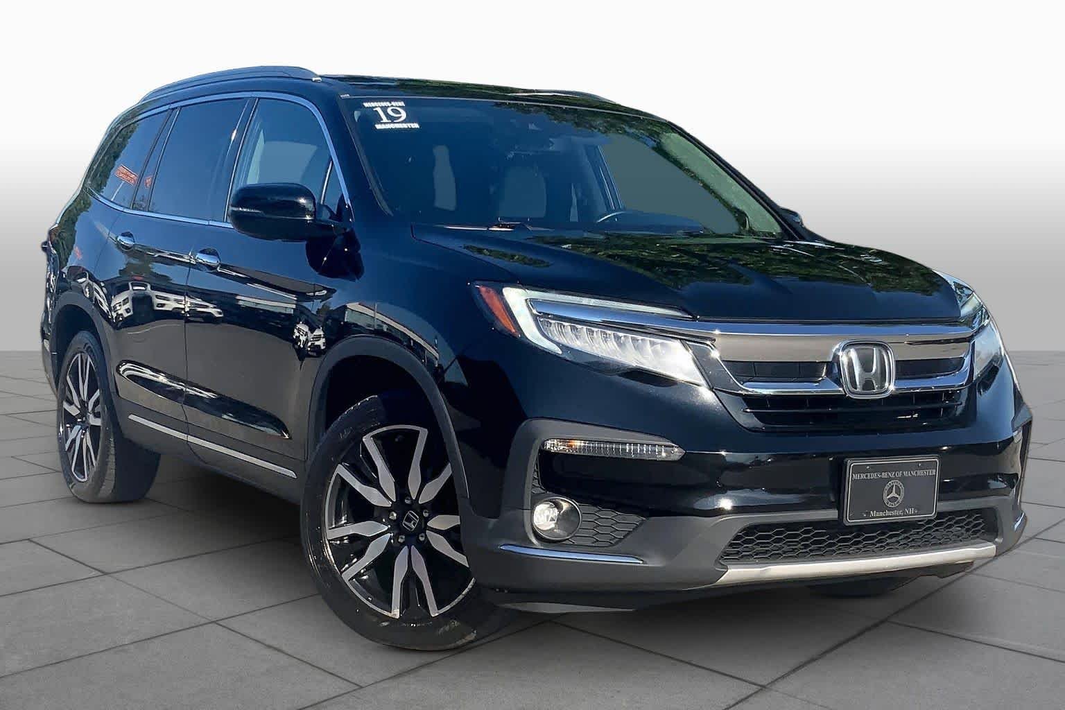 Used 2019 Crystal Black Pearl Honda Elite image 3