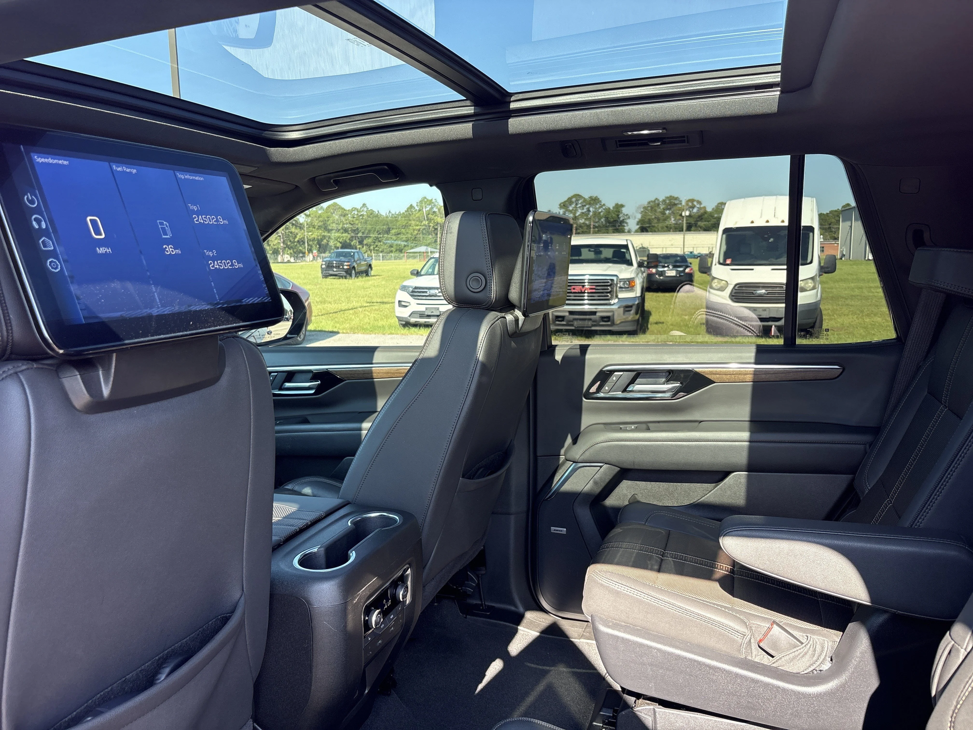 Used 2025 Radiant Red Tintcoat Chevrolet High Country image 18