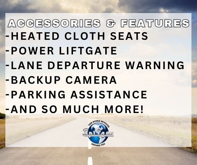 Used 2024 White Hyundai SEL image 3