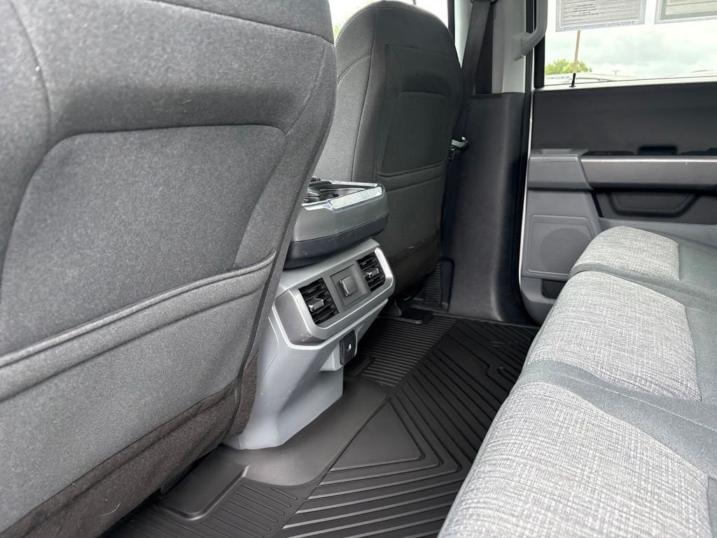 Used 2021 White Ford XLT image 25