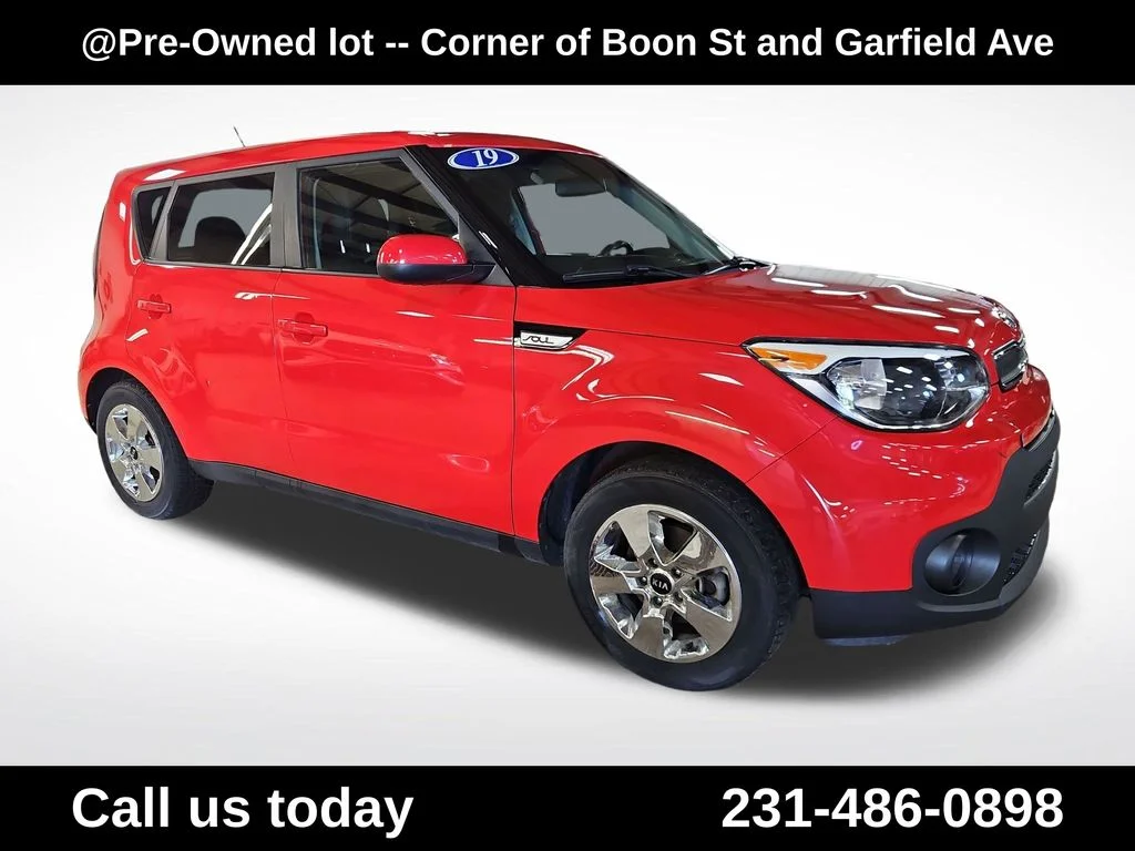 Used 2019 Red Kia Base image 7