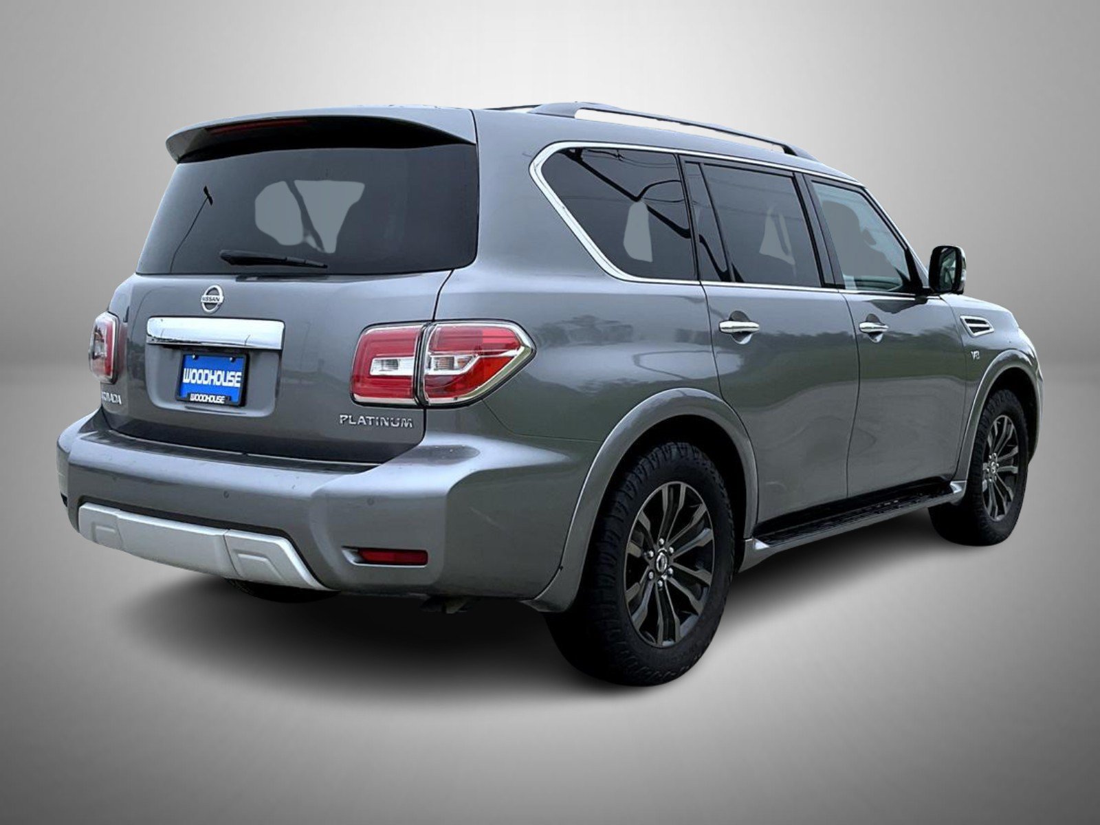 Used 2017 Gun Metallic Nissan Platinum image 5