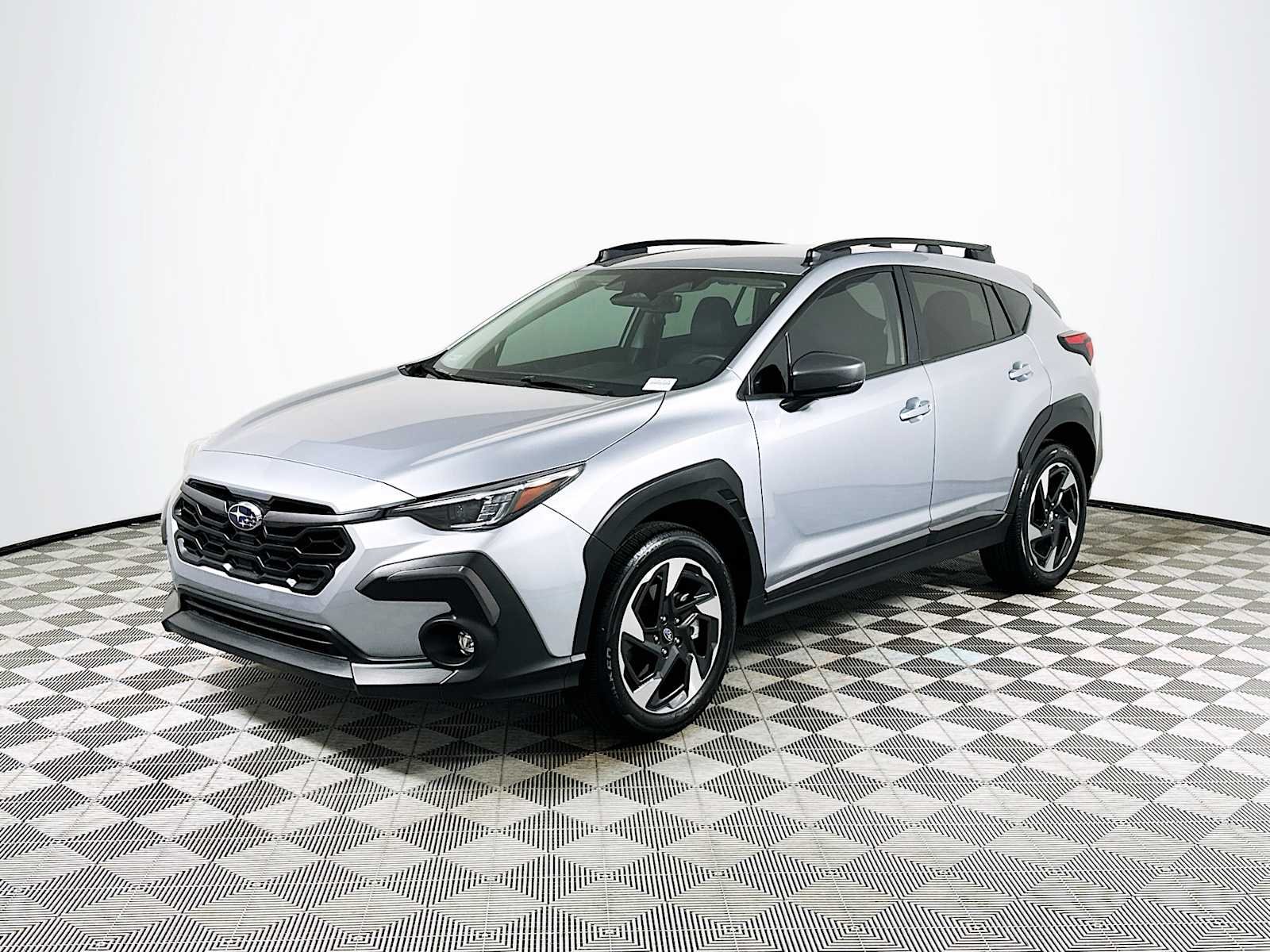 Certified Used 2025 Ice Silver Metallic Subaru Limited image 3