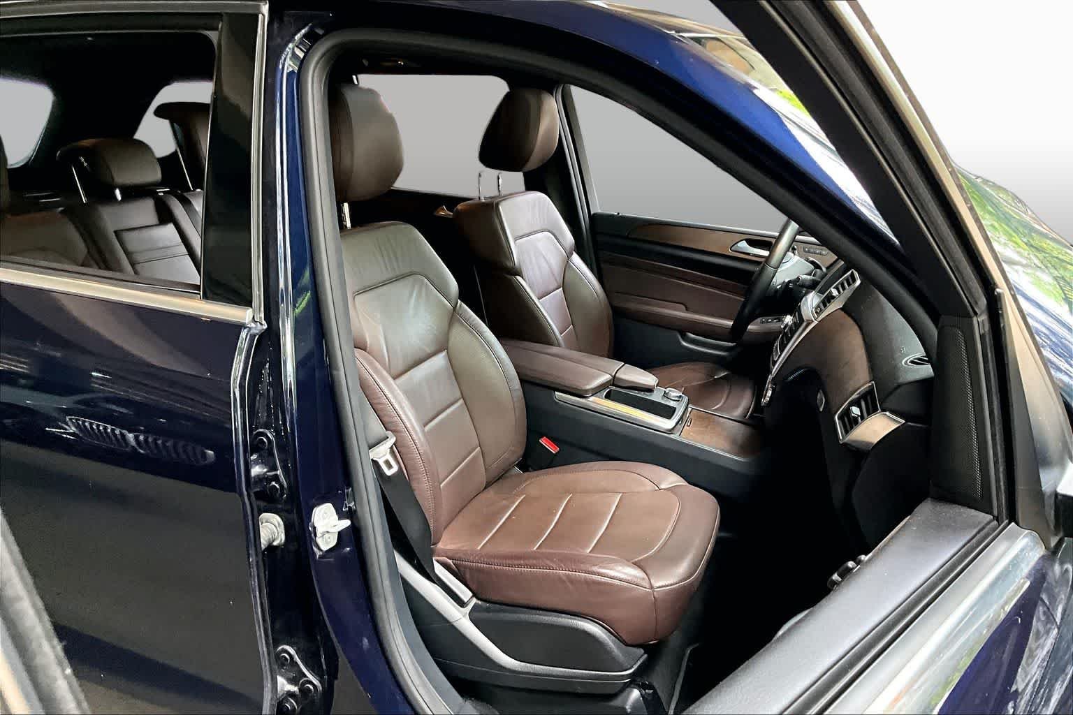 Used 2014 Lunar Blue Metallic Mercedes-Benz ML 350 image 8