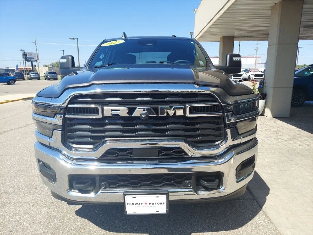 Certified Used 2025 Gray Ram Big Horn image 2