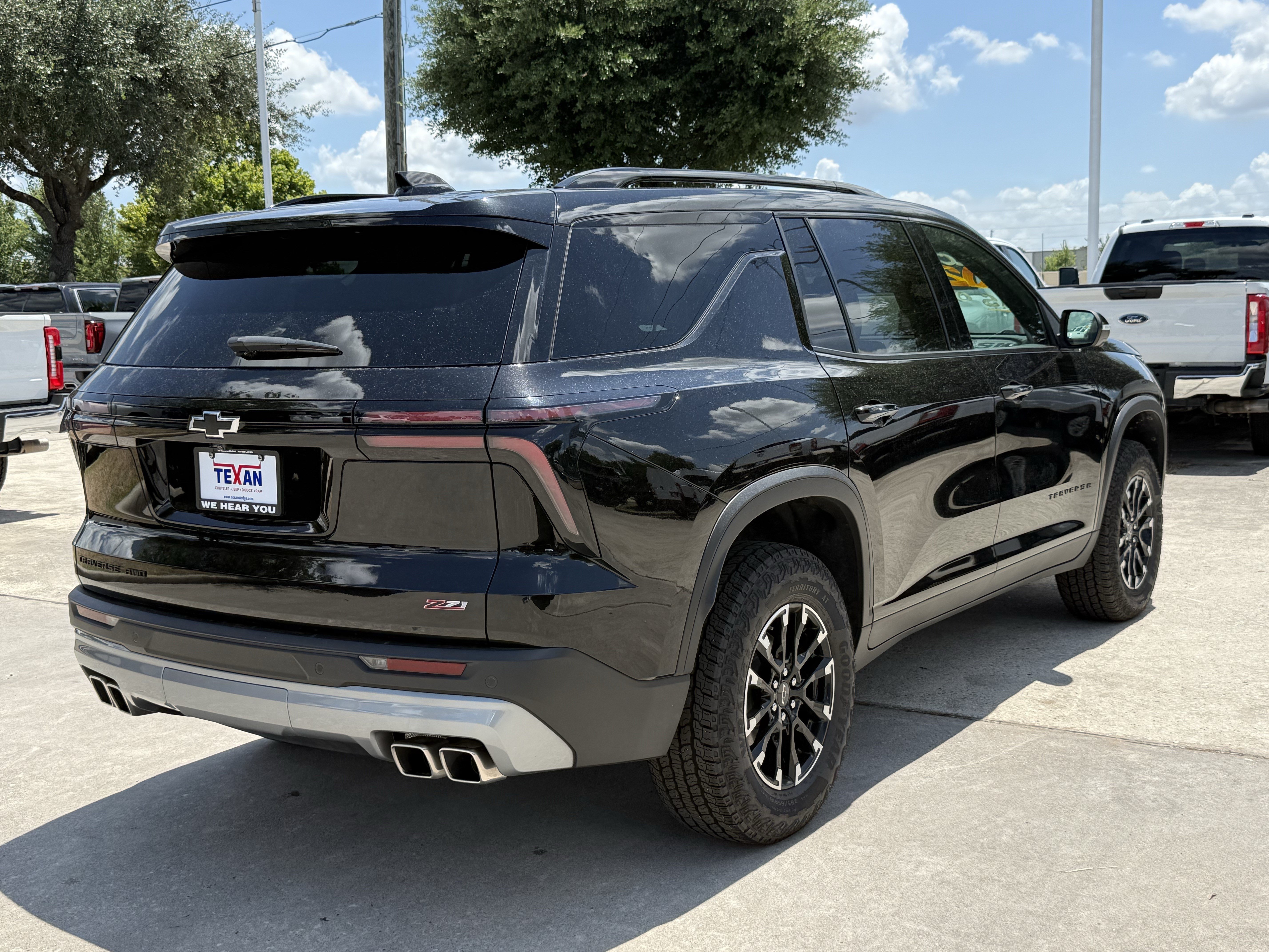 Used 2025 Mosaic Black Metallic Chevrolet AWD Z71 image 4