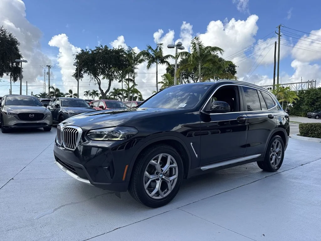 Used 2022 Jet Black BMW sDrive30i image 28