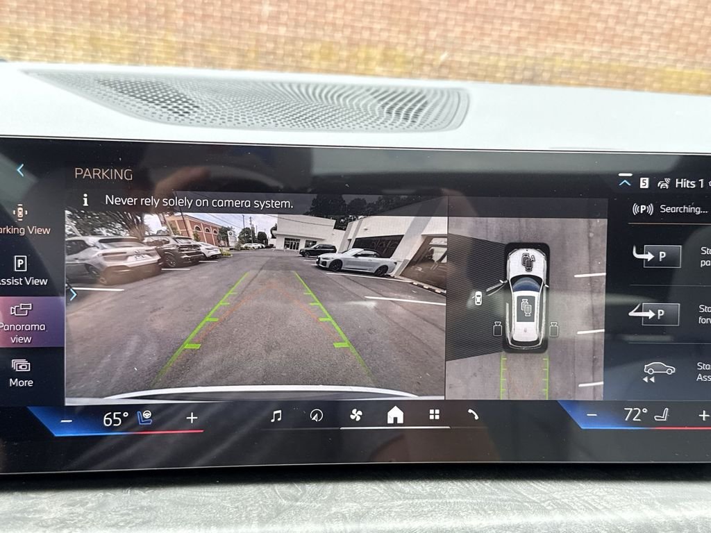 New 2026 White BMW xDrive40i image 17