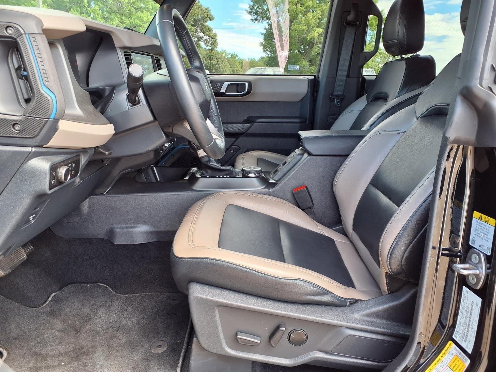 Used 2024 Shadow Black Ford Wildtrak image 18