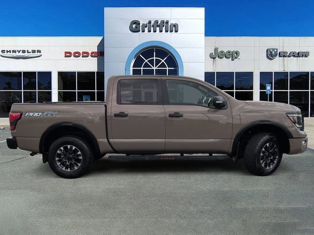 Used 2024  Nissan PRO-4X image 3