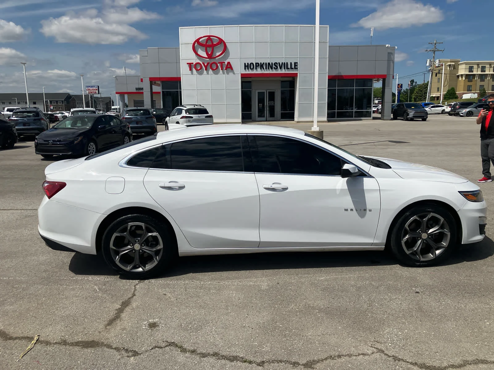 Used 2021 Summit White Chevrolet LT image 8