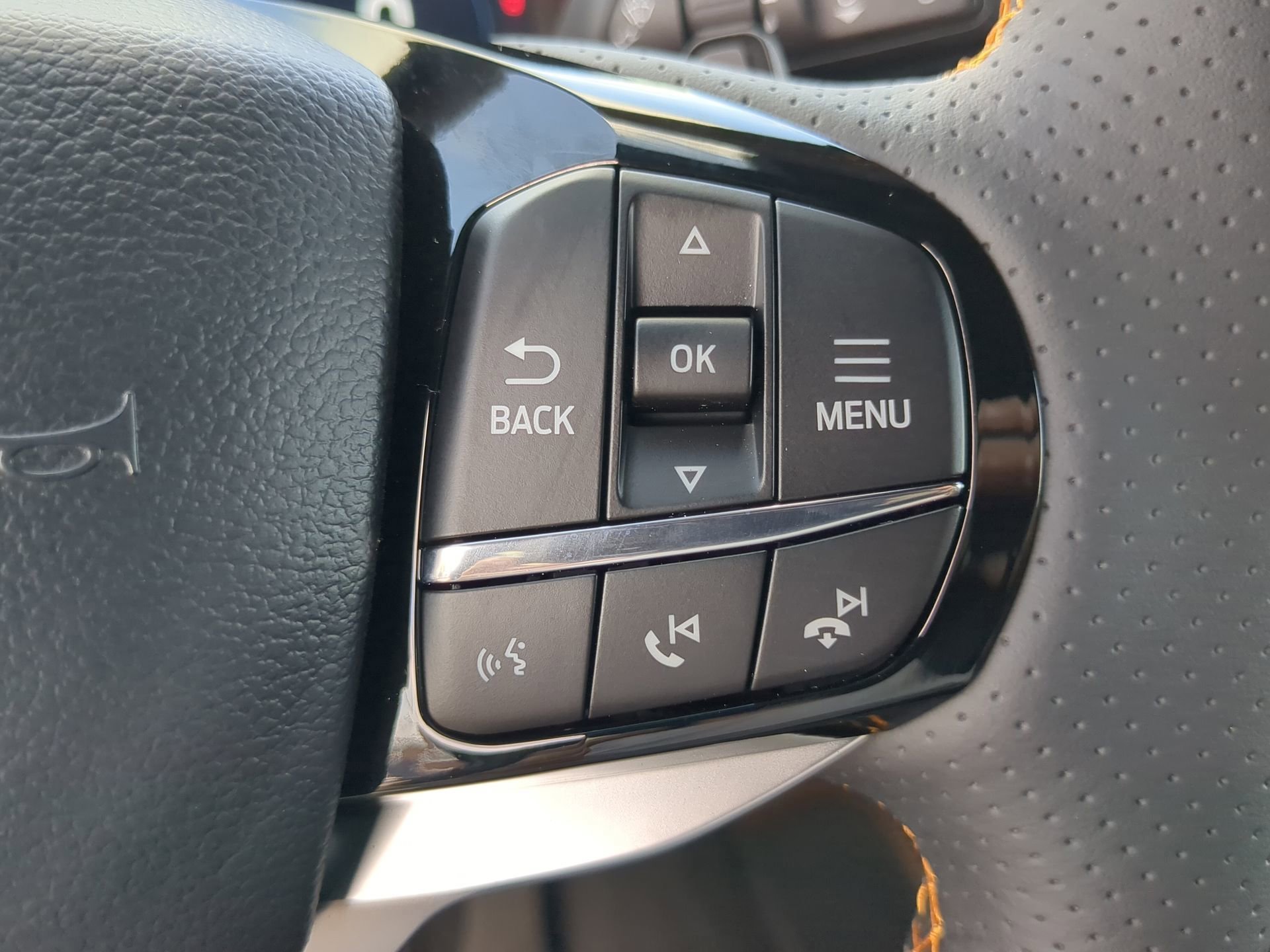New 2026 Vapor Blue Metallic Ford Tremor® image 66