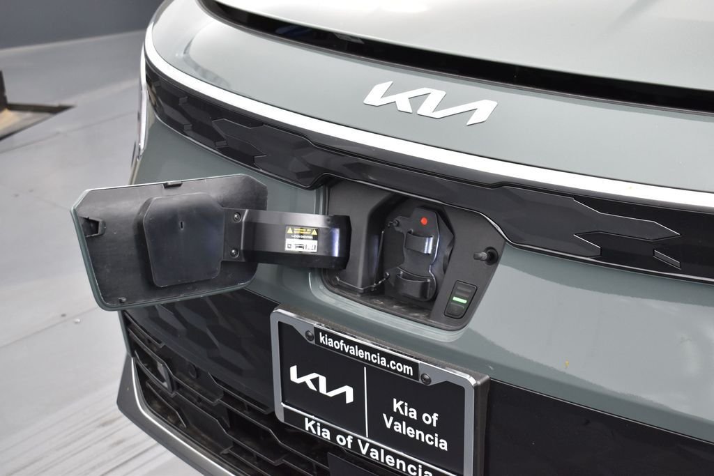 New 2026 Cityscape Green Kia WAVE image 24
