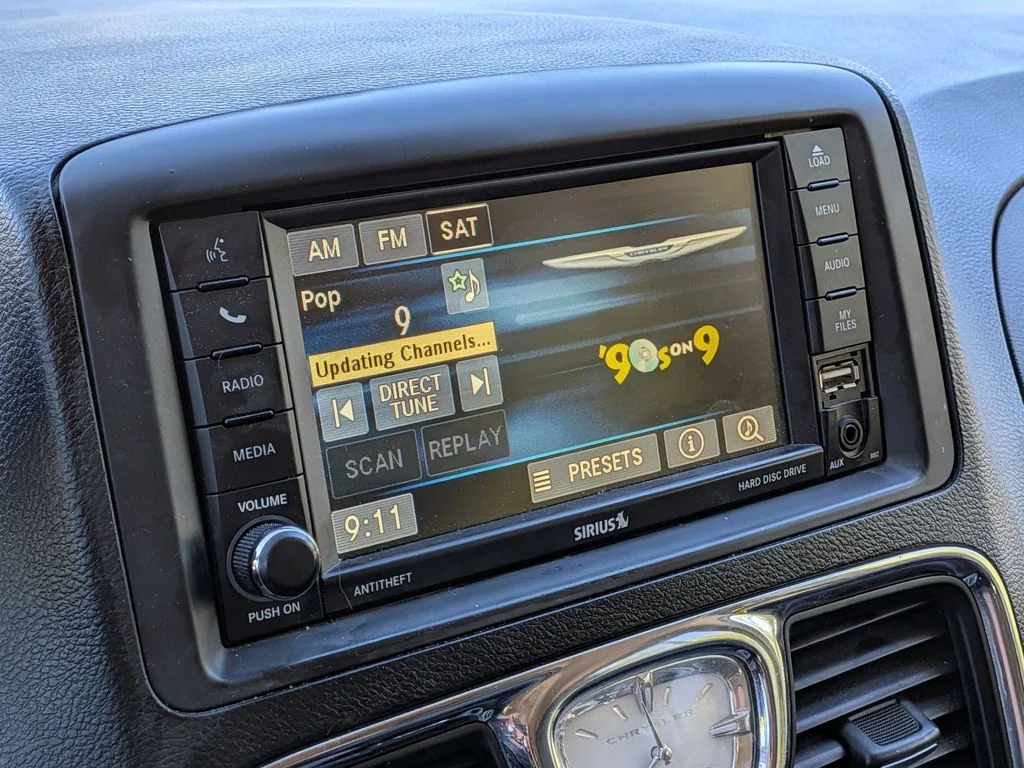 Used 2015 Gray Chrysler LX image 16